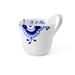 Blå Mega Riflet|Kaffekopper*Royal Copenhagen Blå Mega Riflet højhankskop, , 33 cl Bespoke