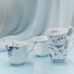 Blå Mega Riflet|Kaffekopper*Royal Copenhagen Blå Mega Riflet højhankskop, , 33 cl Bespoke