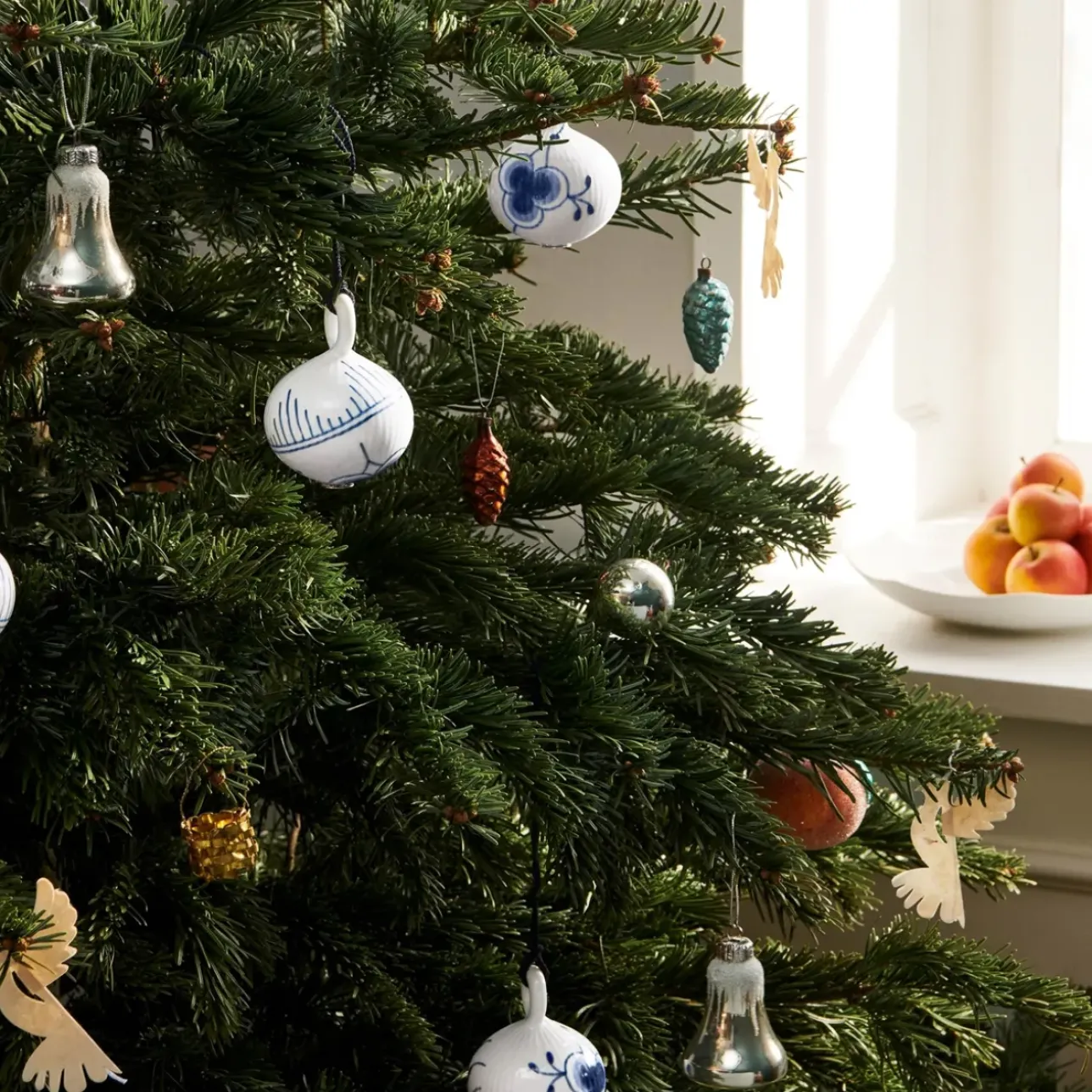 Blå Mega Riflet|Julepynt*Royal Copenhagen Blå Mega Riflet julekugle, , 9,5 cm Dekoration 2