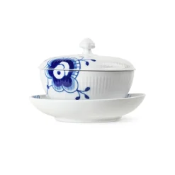 Blå Mega Riflet|Snackskåle*Royal Copenhagen Blå Mega Riflet skål med låg og underkop, 38 cl