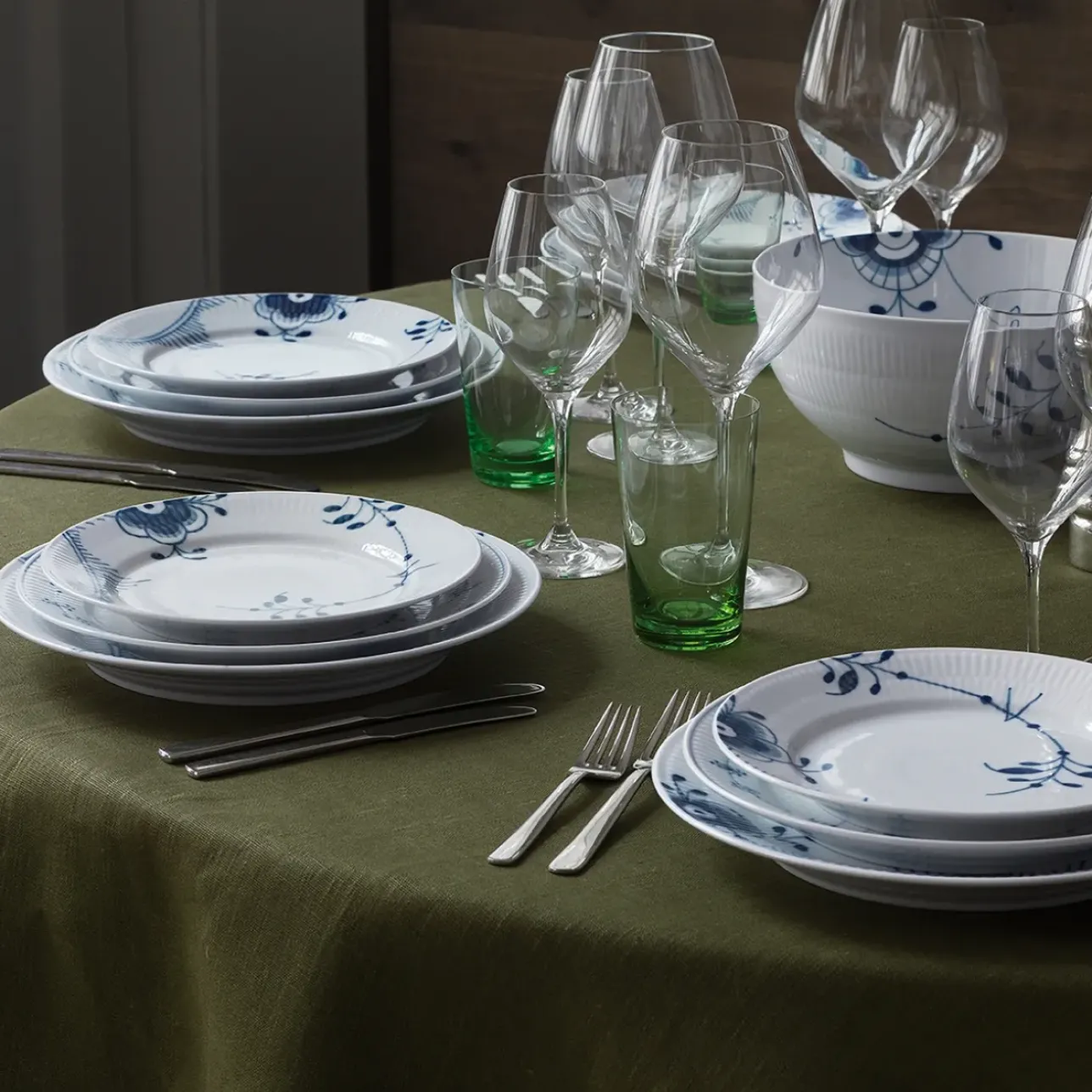 Blå Mega Riflet|Frokost Tallerkener*Royal Copenhagen Blå Mega Riflet tallerken, , 22 cm Dekoration 2