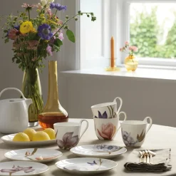 Flora|Kaffekopper*Royal Copenhagen Flora højhankskop, , 33 cl Stedmoderblomst