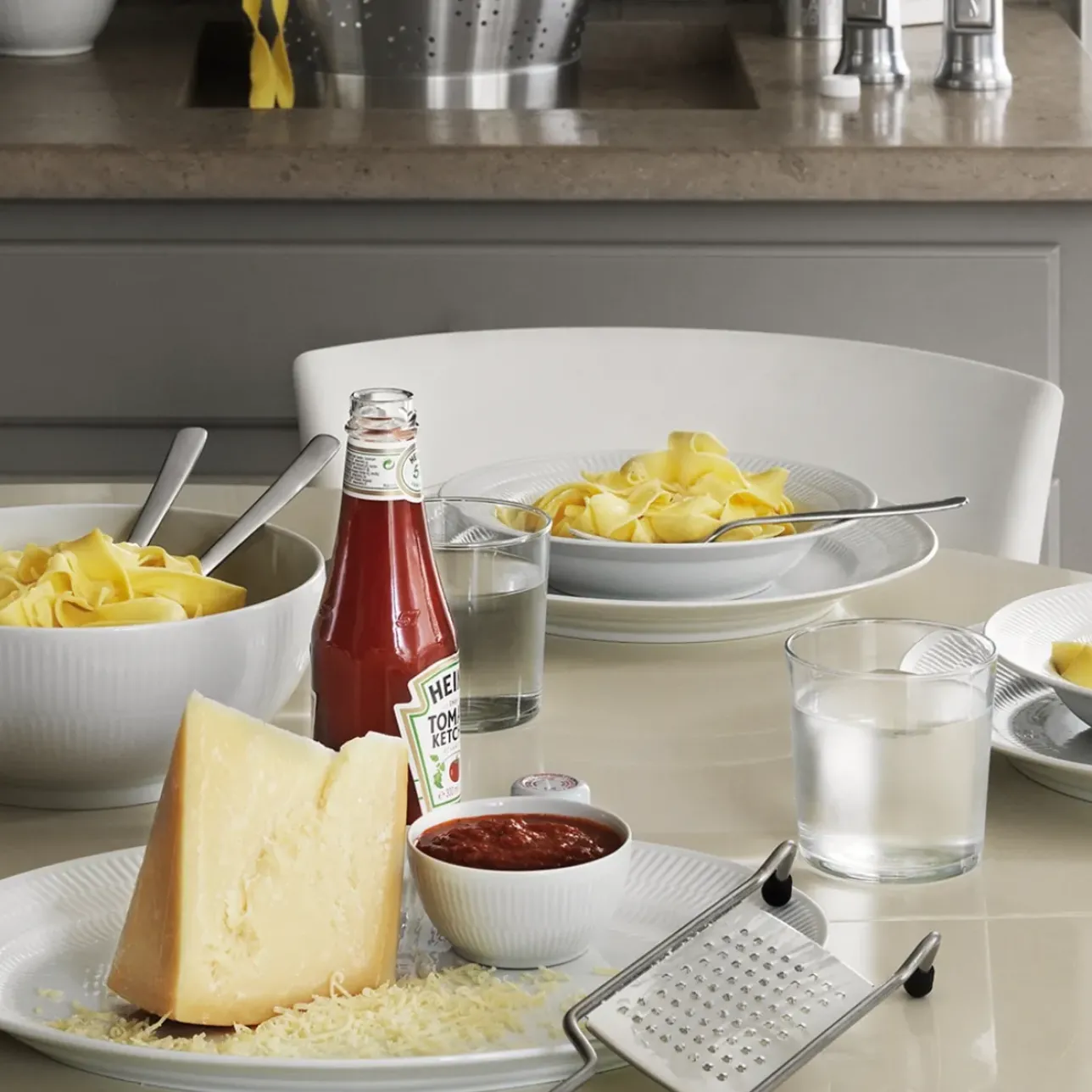 Hvid Riflet|Salatskåle*Royal Copenhagen Hvid Riflet skål, 180 cl