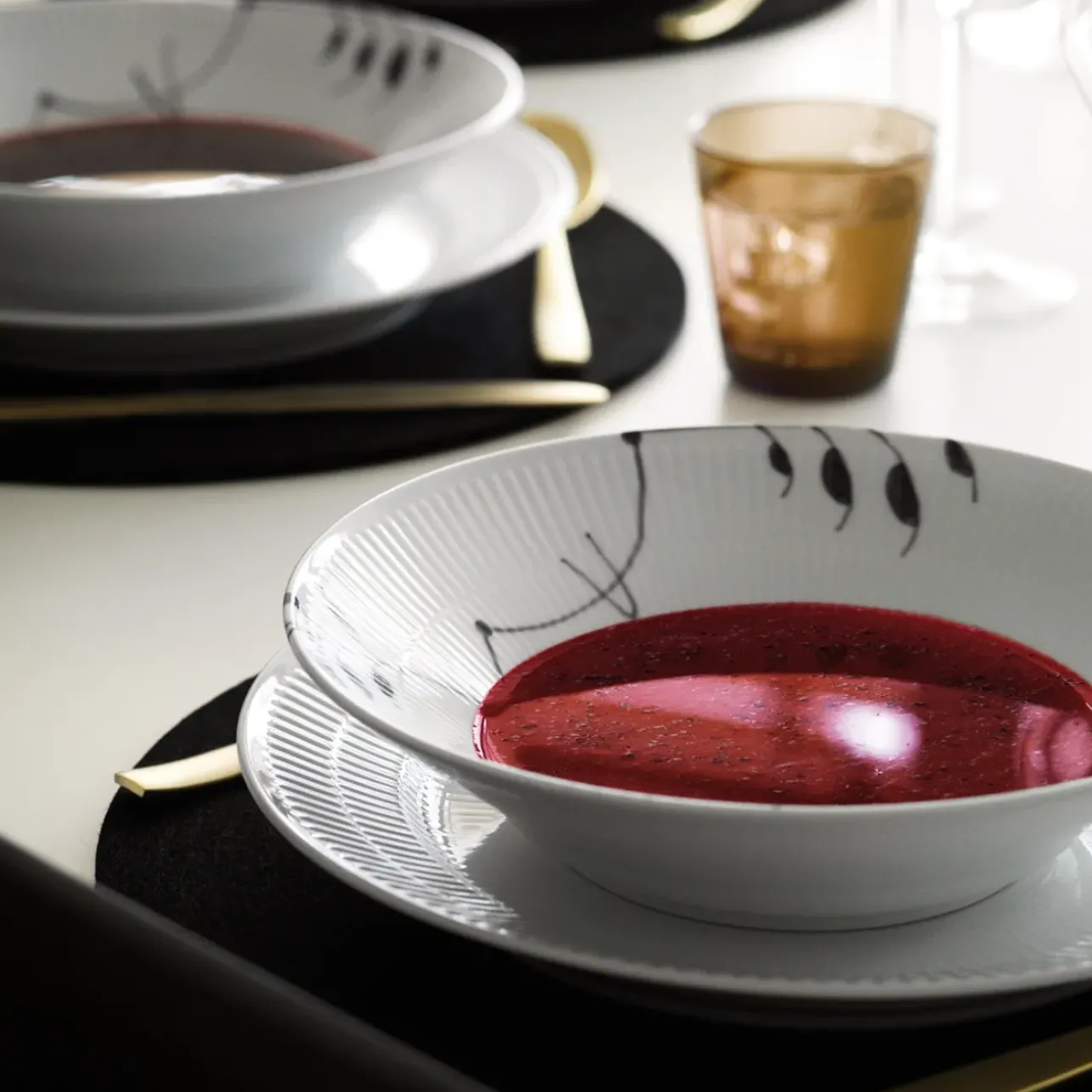 Hvid Riflet|Middagstallerkener*Royal Copenhagen Hvid Riflet tallerken, 27 cm