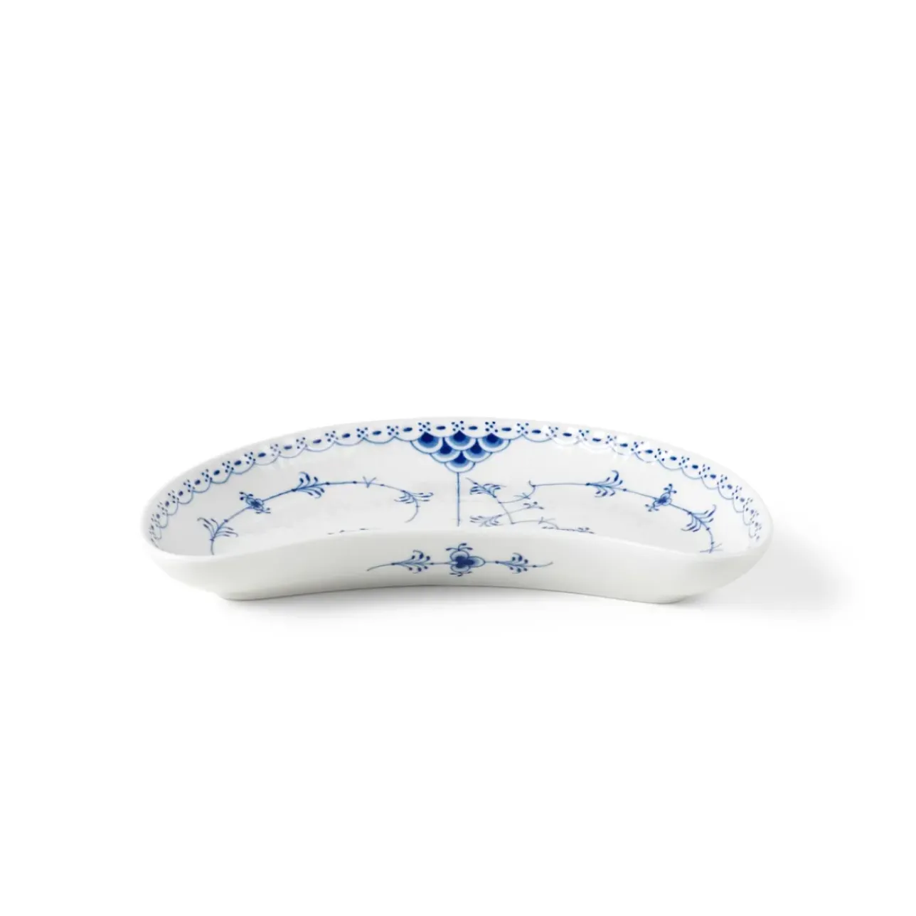 Musselmalet Halvblonde|Fade*Royal Copenhagen Musselmalet Halvblonde halvmåneformet fad, 22 cm