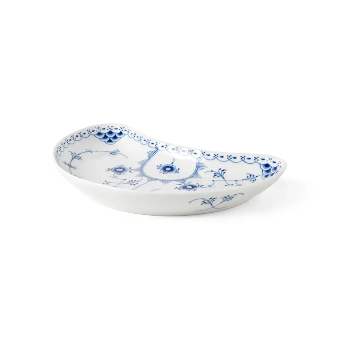 Musselmalet Halvblonde|Fade*Royal Copenhagen Musselmalet Halvblonde halvmåneformet fad, 22 cm