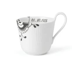 Sort Mega Riflet|Kaffekopper*Royal Copenhagen Sort Mega Riflet højhankskop, , 33 cl Bespoke
