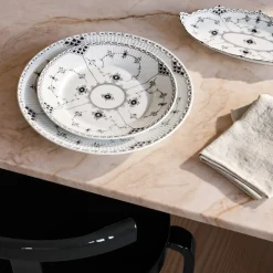Eksklusive Steldele|Sort Musselmalet Halvblonde*Royal Copenhagen Sort Musselmalet Halvblonde tallerken, 27 cm