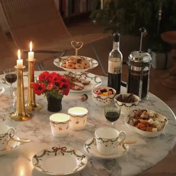 Stjerne Riflet Jul|Kaffekopper*Royal Copenhagen Stjerne Riflet Jul højhankskop og underkop, 27 cl